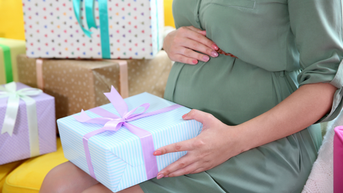 Ideas de regalos de embarazo para mamás primerizas (2022)