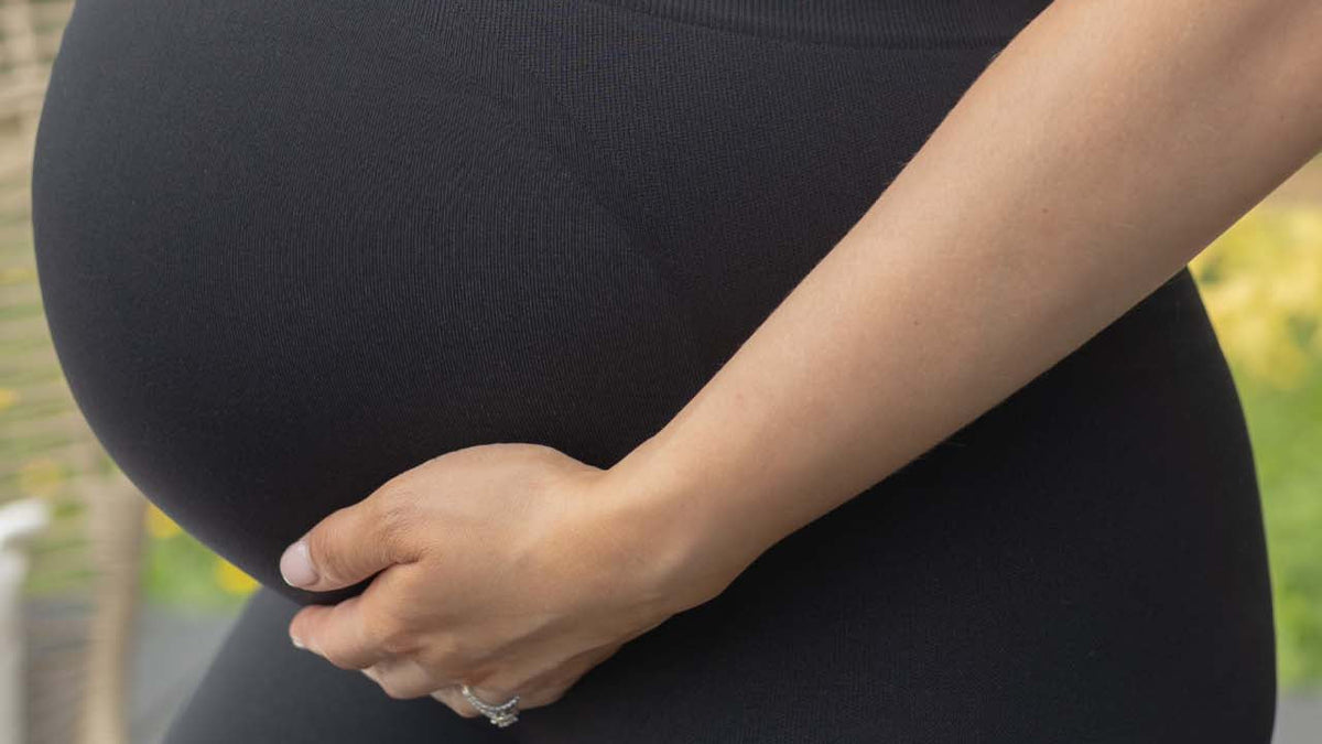 Maternity leggings: over or under the bump, sizing and what lasts