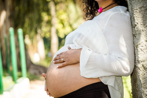 Wie vermeide ich Dehnungsstreifen während der Schwangerschaft?